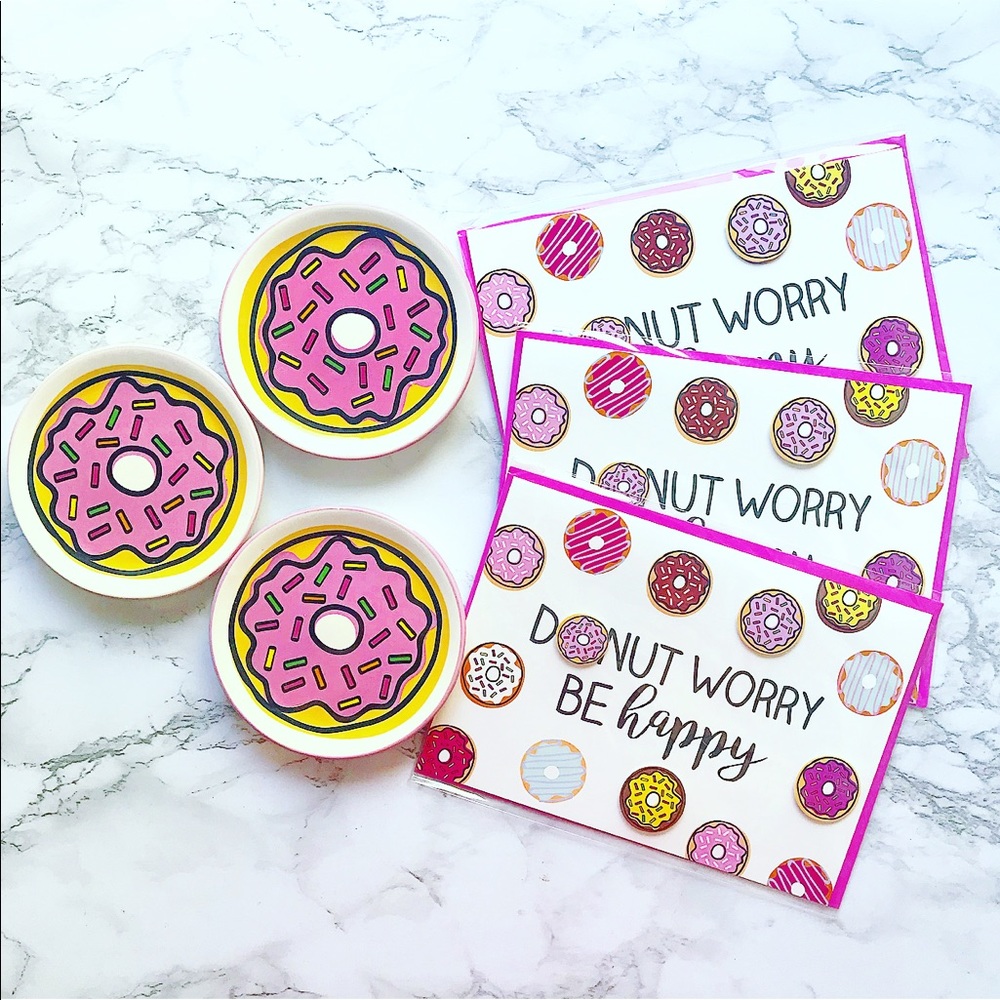 Target Donut Worry Be Happy Set 🍩🍩🍩
